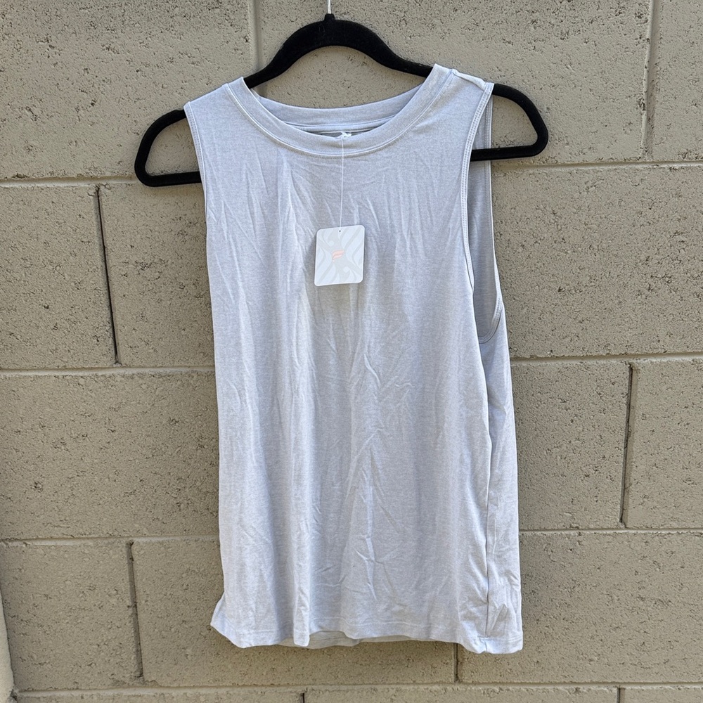 Fabletics Light Gray Muscle Tee